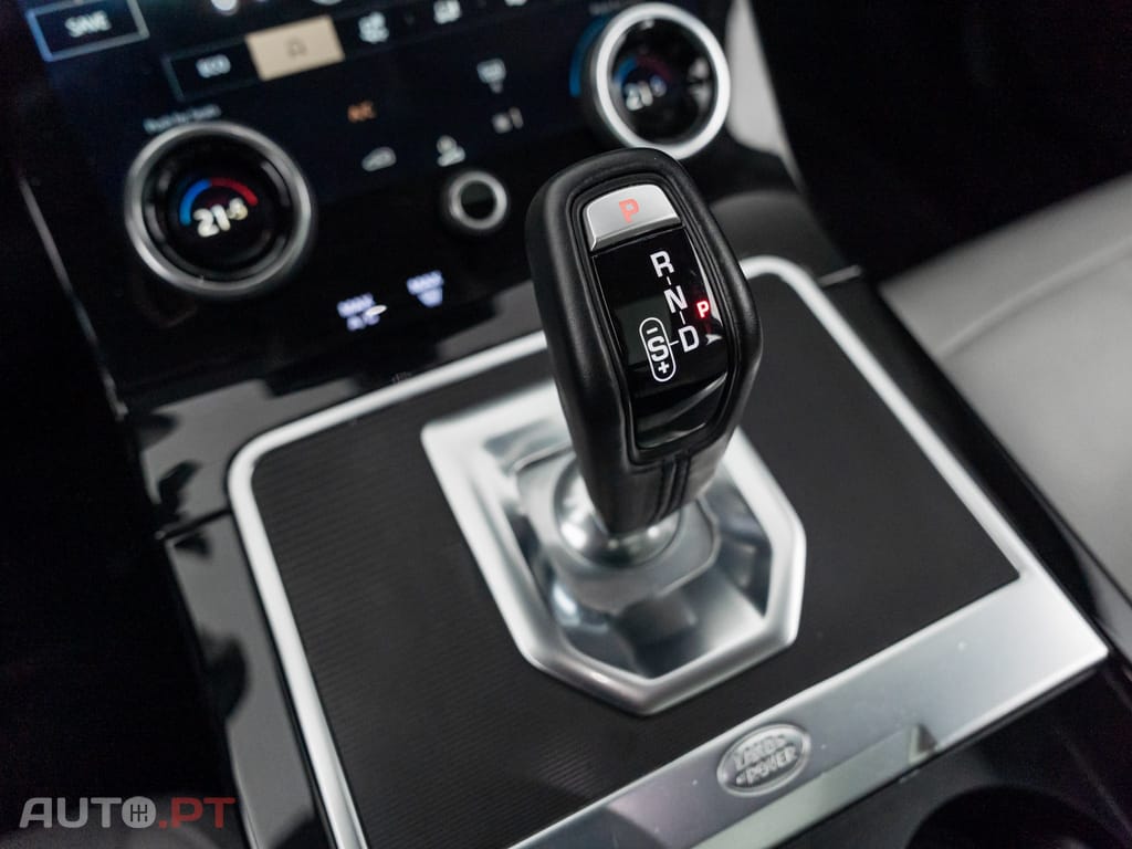 Land Rover Evoque 1.5 P300e AWD R-Dynamic S Auto