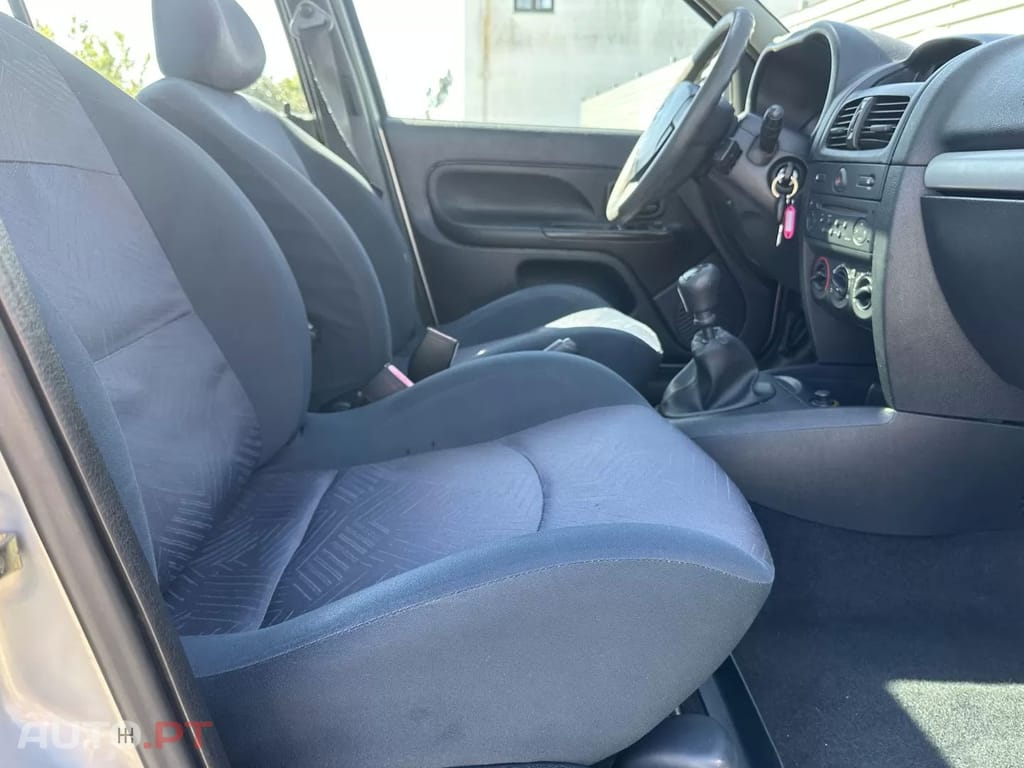Renault Clio 1.2 Authentique