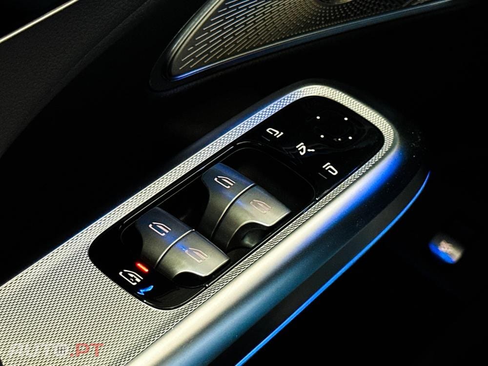 Mercedes-Benz E 300 AMG Line 4MATIC