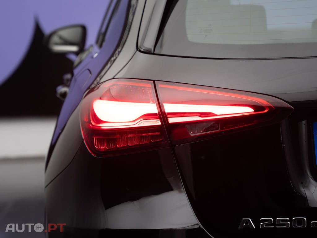 Mercedes-Benz A 250 e