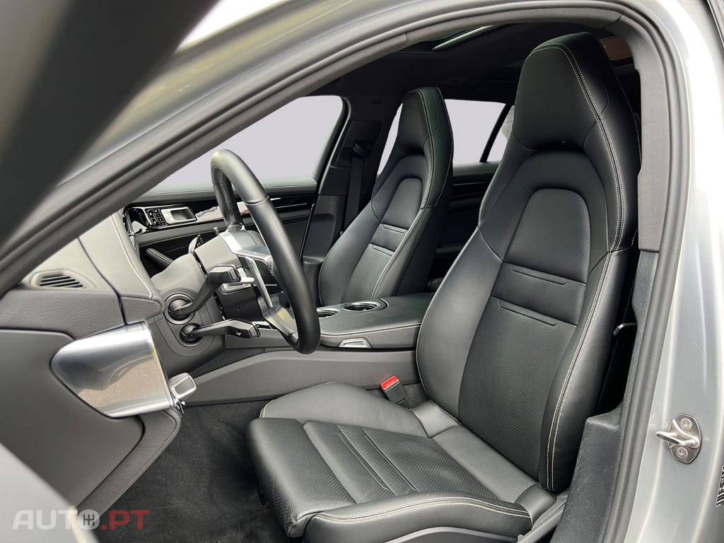 Porsche Panamera I.V.A DEDUTÍVEL 4 E-Hyb. Sport