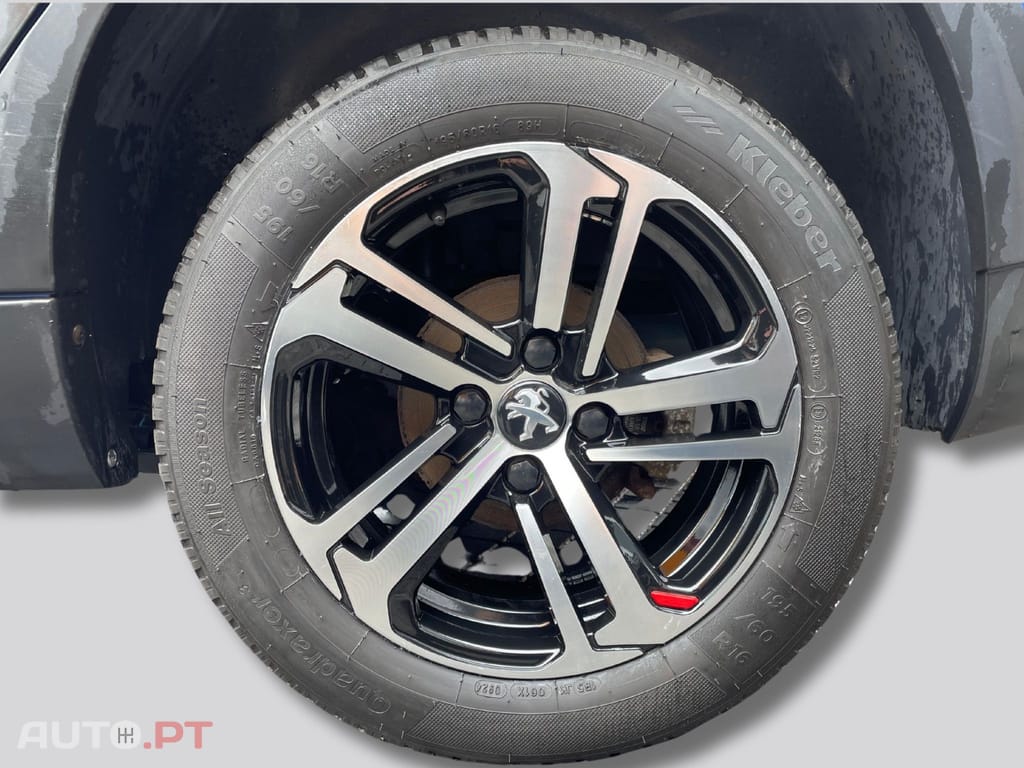 Peugeot 2008  1.2 PureTech Allure CROSSWAY