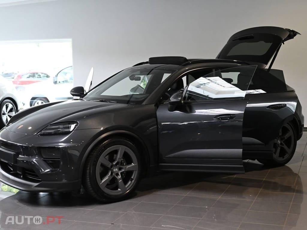 Porsche Macan 4