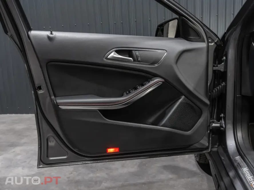 Mercedes-Benz GLA 180 AMG Line Aut.