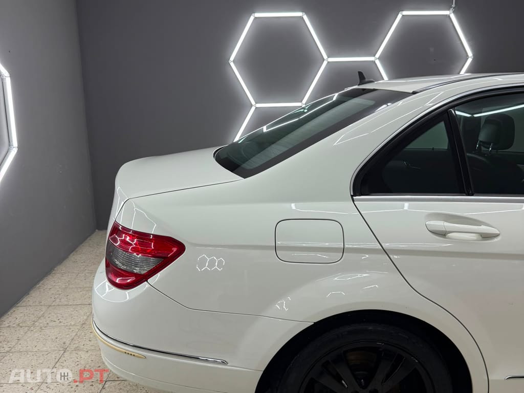 Mercedes-Benz 220 CDI