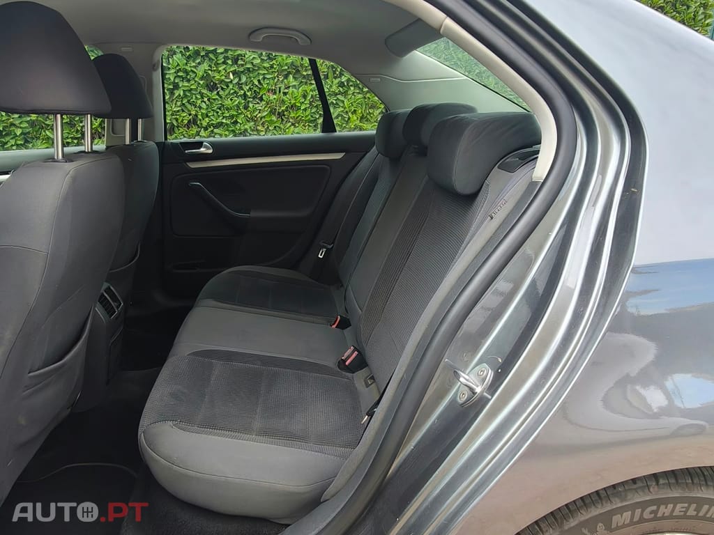Volkswagen Jetta 1.9 TDi Confortline