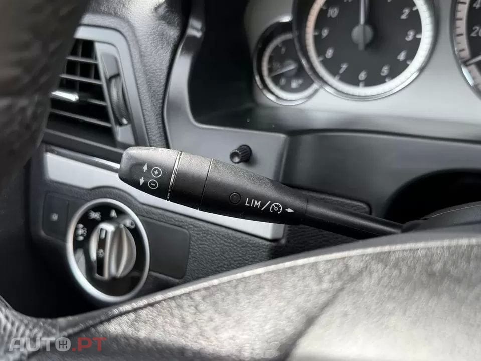 Mercedes-Benz E 250 CDi Avantgarde BlueEfficiency
