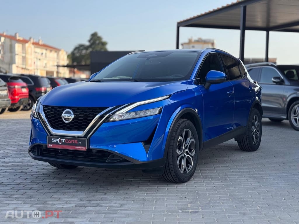 Nissan Qashqai 1.3 DIG-T N-Connecta LED+SKY