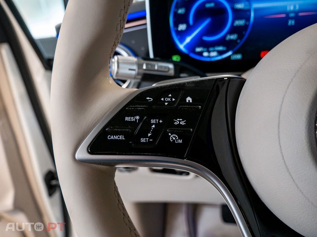 Mercedes-Benz EQS  450+