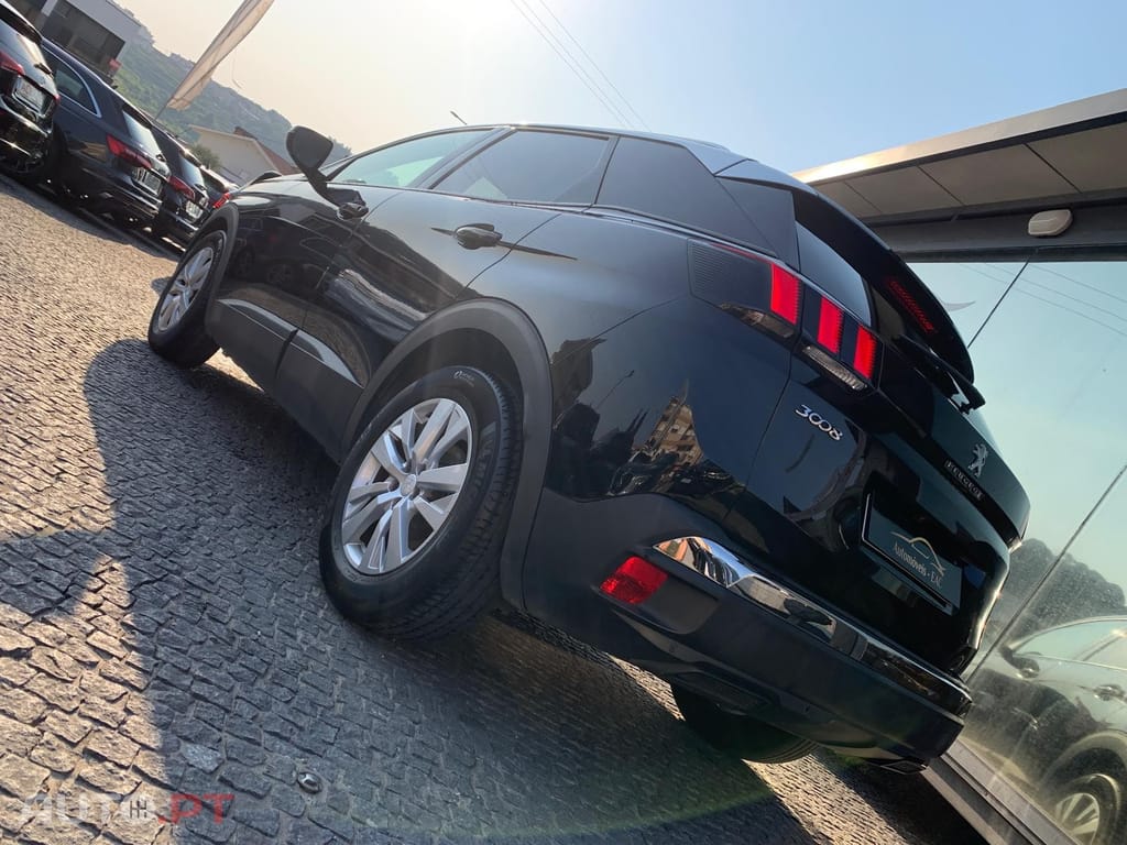 Peugeot 3008 1.5 BlueHDi Active