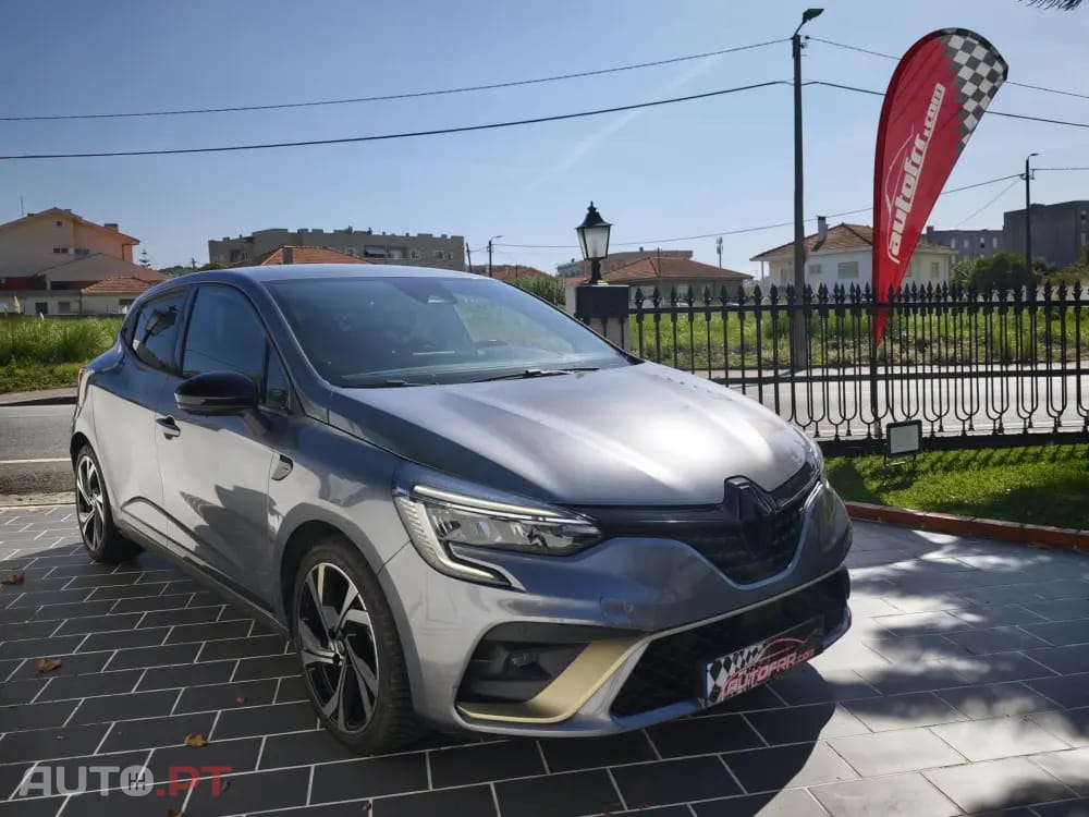 Renault Clio 1.6 E-Tech Full Hybrid RS Line