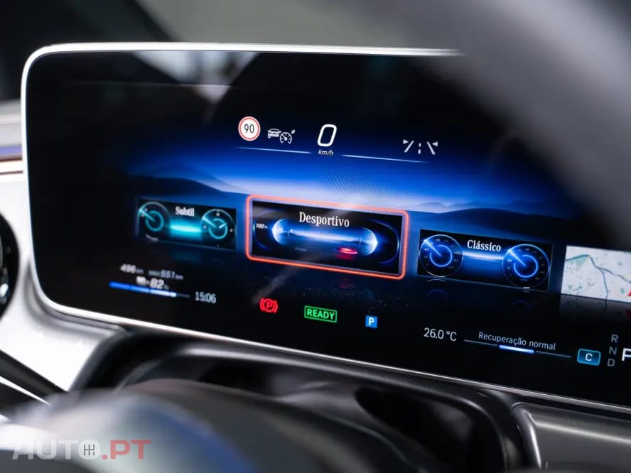 Mercedes-Benz EQE 300 Electric Art