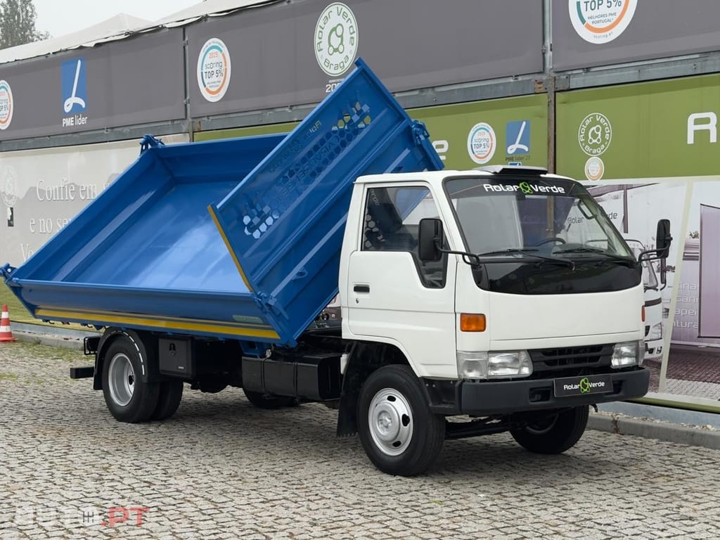 Toyota Dyna 280 BASCULA