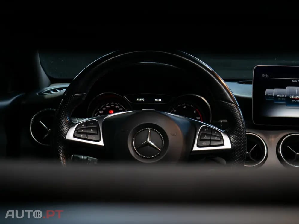 Mercedes-Benz CLA 200 d Shooting Brake AMG Line Aut.