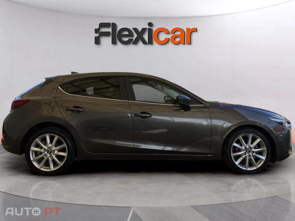 Mazda 3 1.5 Sky-D Excellence Navi