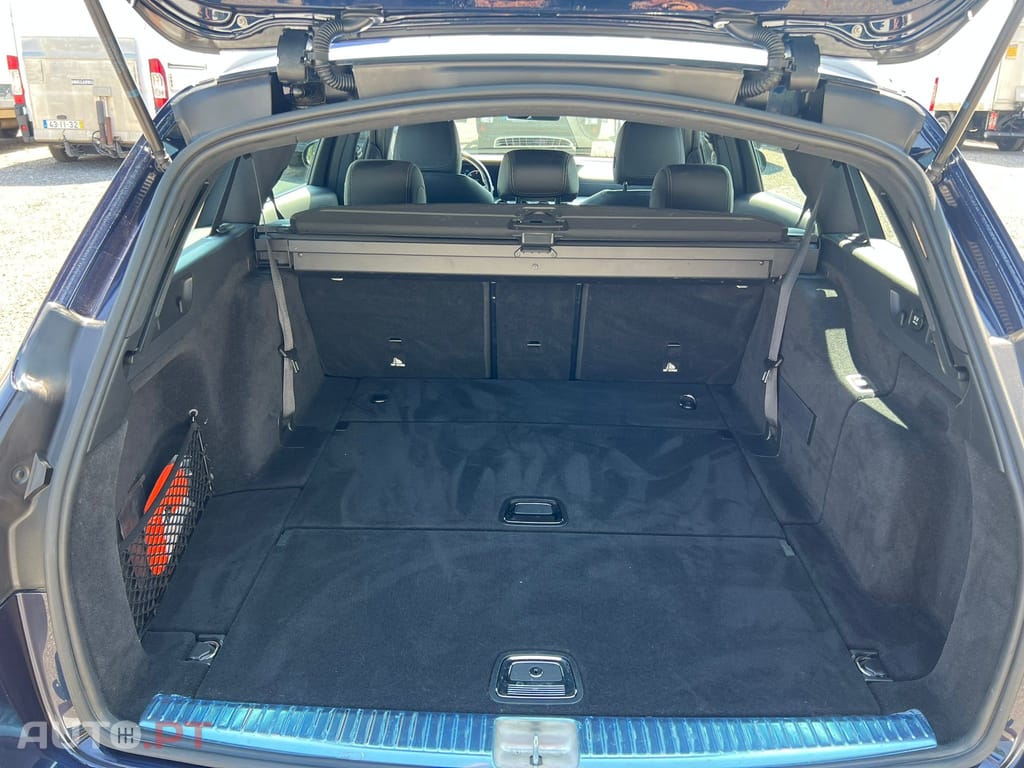 Mercedes-Benz E 300 d AMG Line 7L