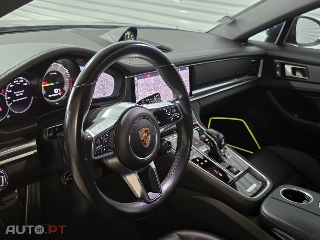 Porsche Panamera 4 E-Hybrid Platinum Edition — fotografia 10