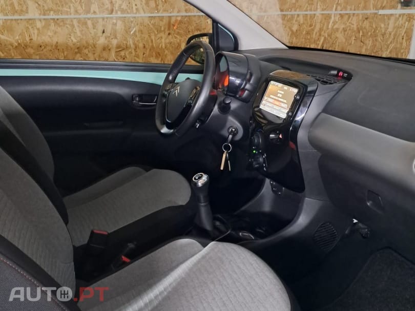 Citroen C1 1.2 VTi Shine