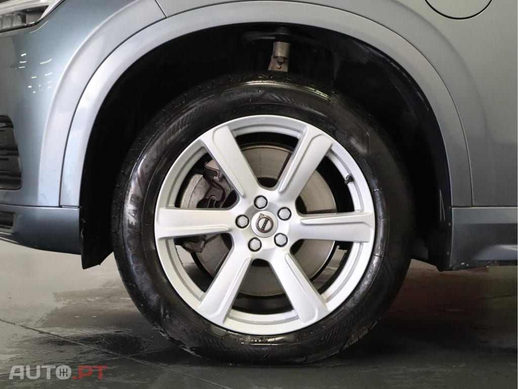 Volvo XC90 T8 Phev Momentum 4WD