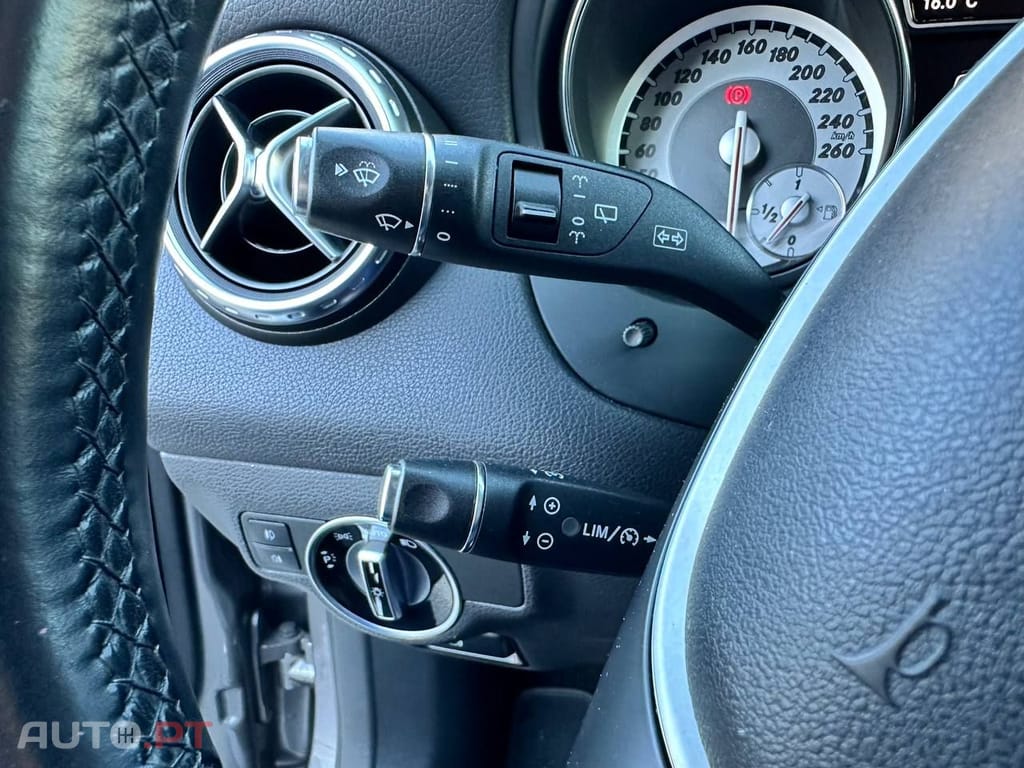 Mercedes-Benz GLA 180 CDi Urban