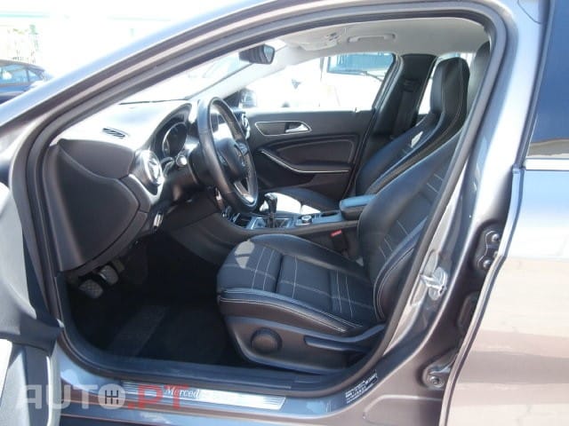Mercedes-Benz GLA 180 CDi Style