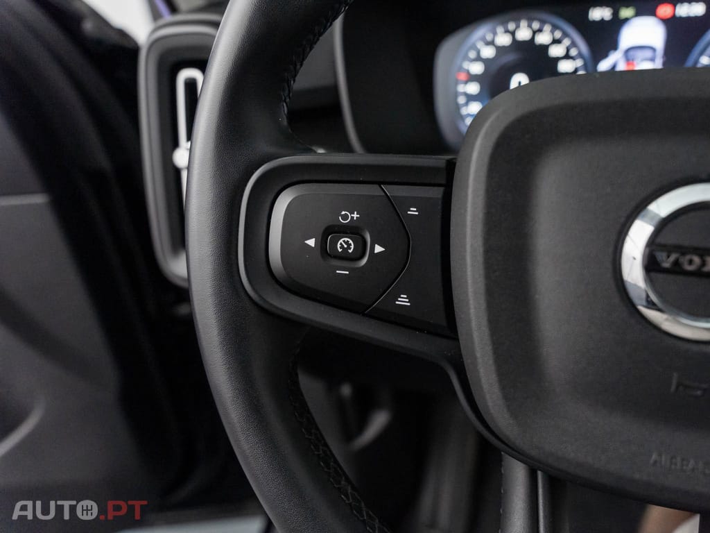 Volvo XC40 1.5 T2 Momentum