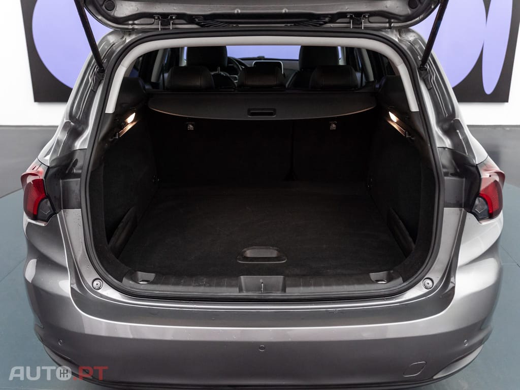 Fiat Tipo 1.3 M-Jet Lounge