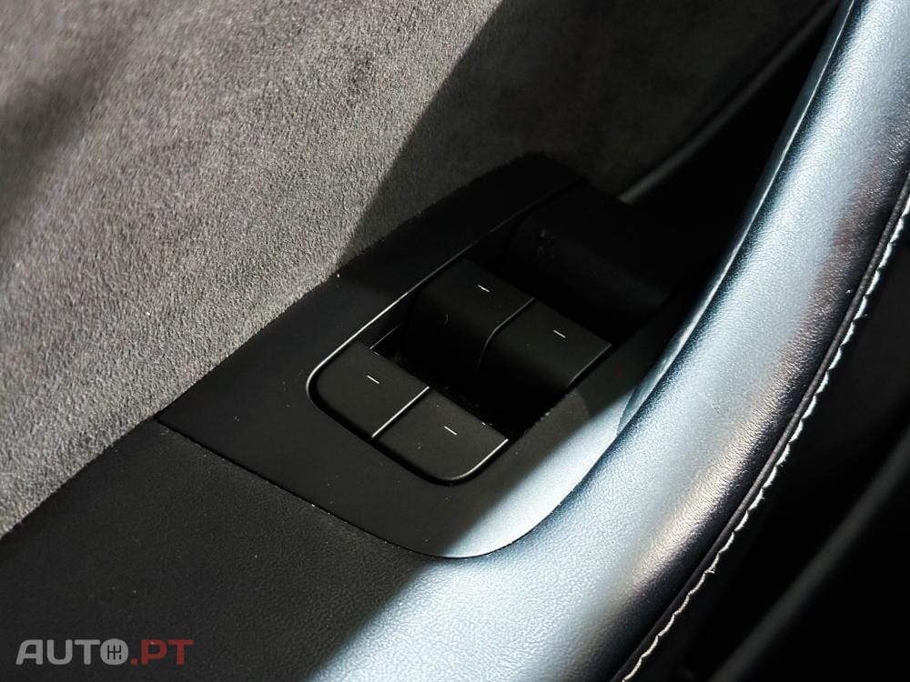 Tesla Model 3 Long Range AWD Dual Motor