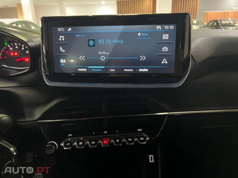 Peugeot 2008 1.2 PureTech Style