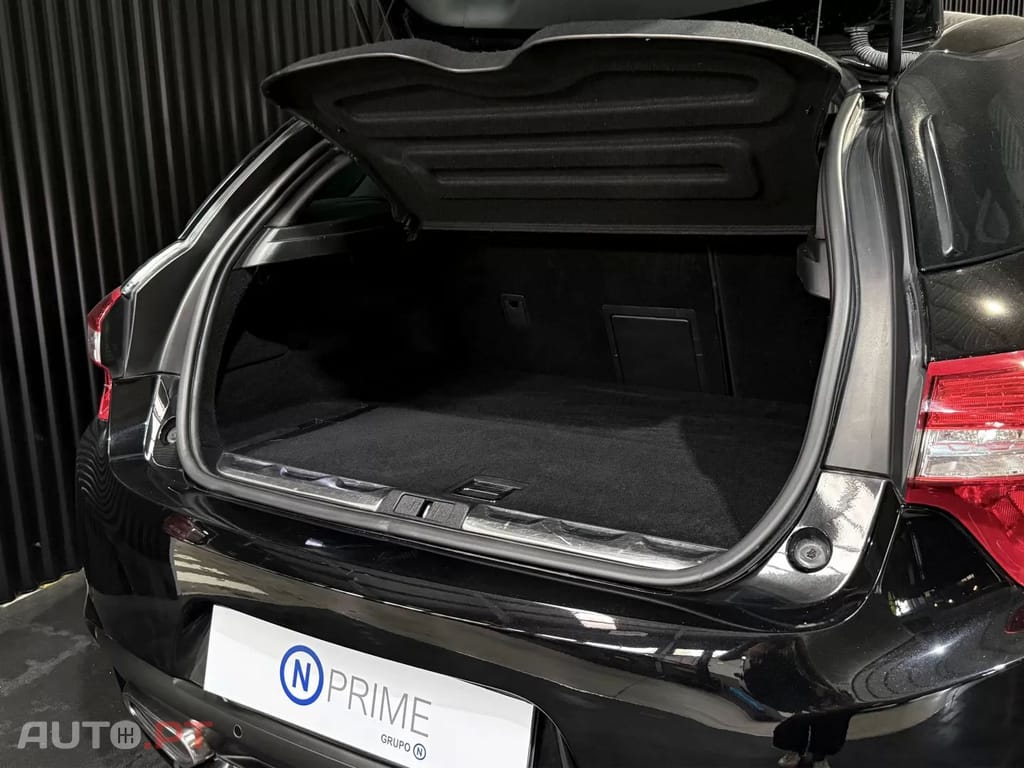 Citroen DS5 2.0 HDi Hybrid4 Sport Chic CMP6