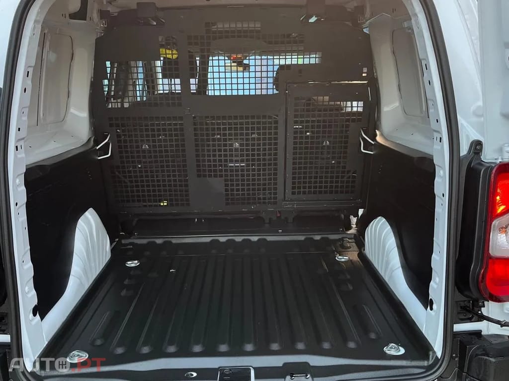 Fiat Doblo 5 LUGARES LONGA