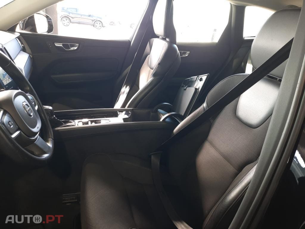 Volvo XC60 2.0 D4 Momentum Plus Geartronic