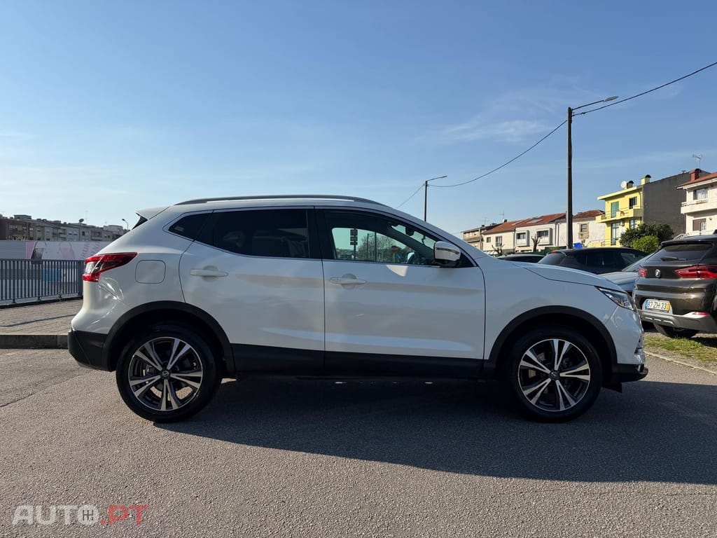 Nissan Qashqai 1.5 dCi N-Connecta 18
