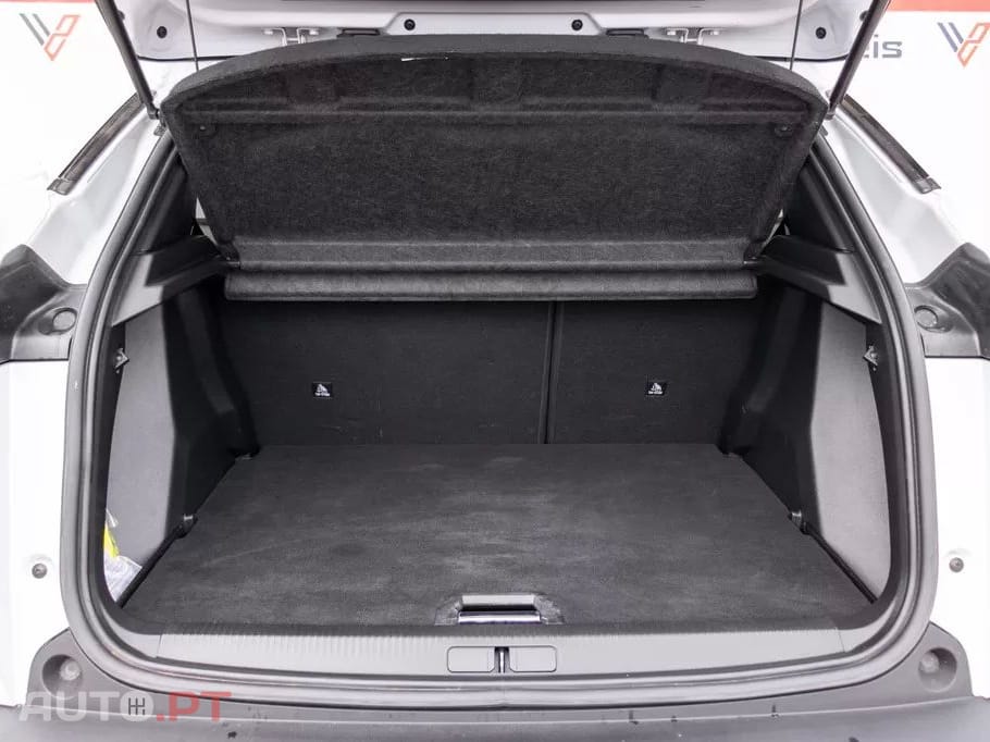 Peugeot 2008 1.2 PureTech Allure EAT8