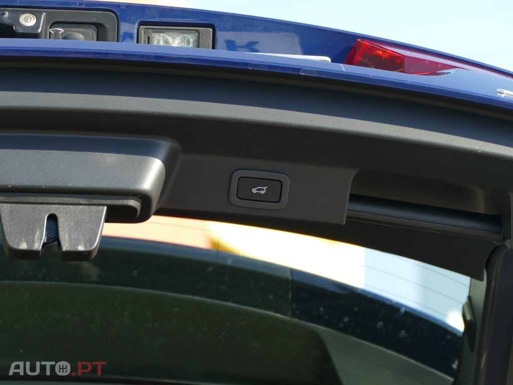 Jaguar F-Pace 2.0 P400e AWD