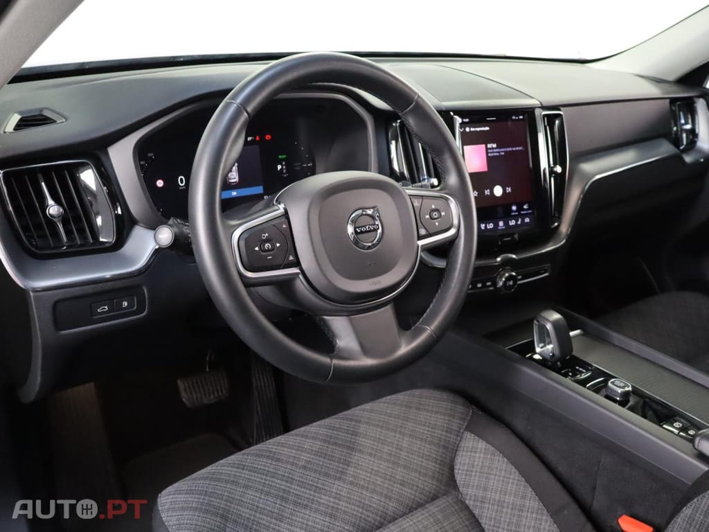 Volvo XC60 2.0 T6  AWD PHEV Core Auto