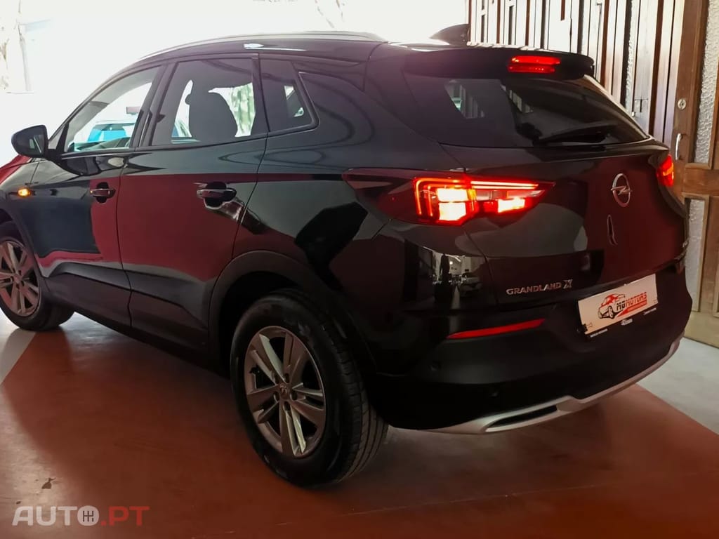 Opel Grandland (X) 1.5 CDTI Design & Tech