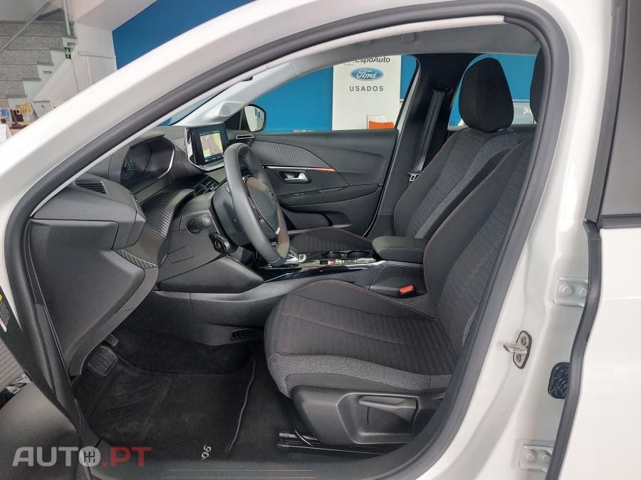 Peugeot E-208 50 kWh Active
