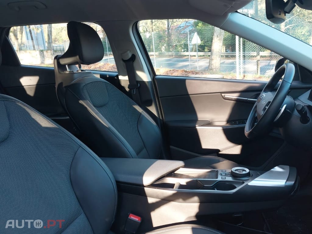 Kia EV6 77.4 kWh Earth