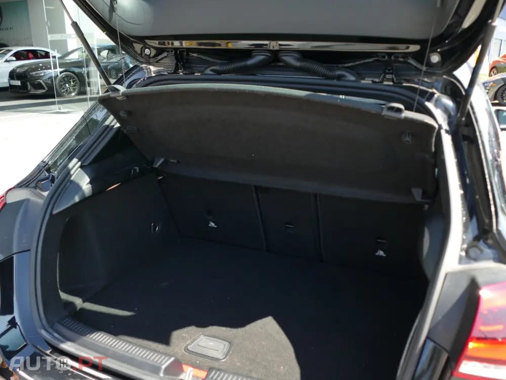 Mercedes-Benz A 250 e Progressive