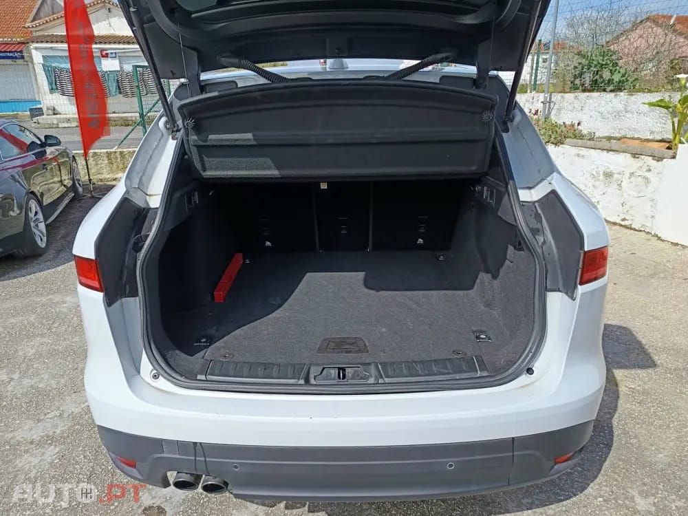 Jaguar F-Pace 2.0 i4D Prestige AWD