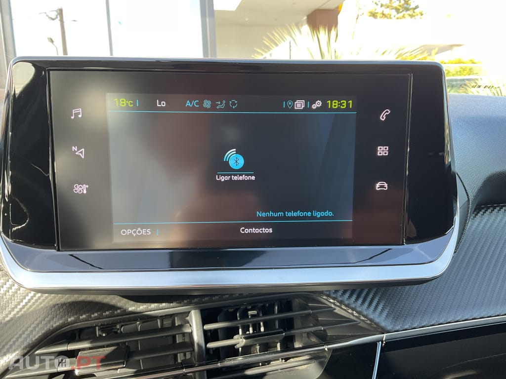 Peugeot E-2008 50 kWh Active
