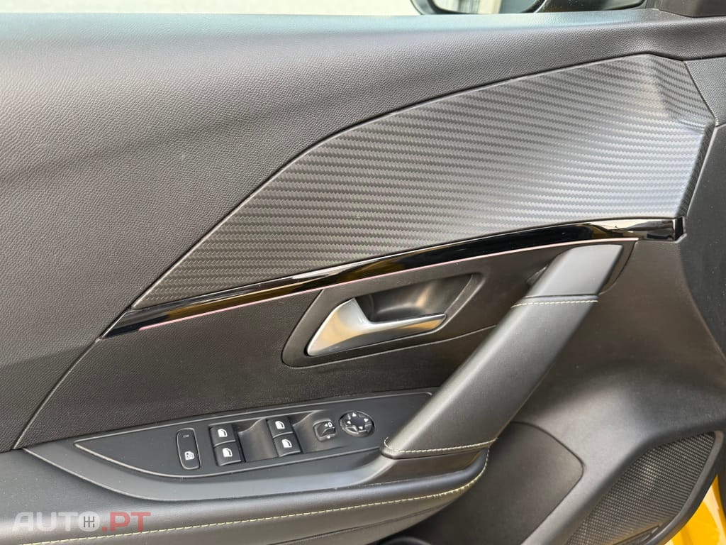 Peugeot 208 1.2 PureTech GT