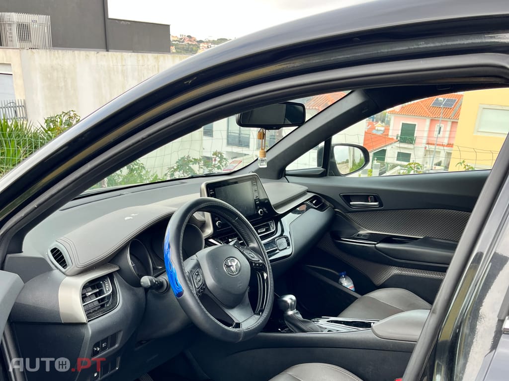 Toyota C-HR 1.8 Hybrid (ZYX10_, ZYX11_)