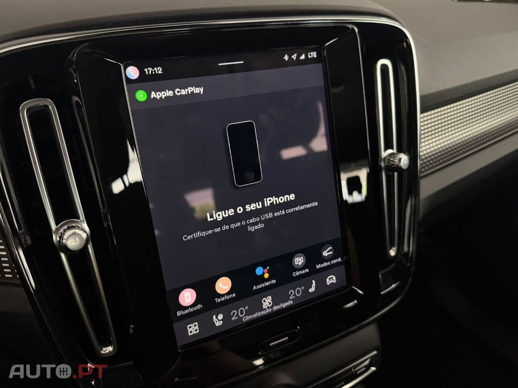 Volvo XC40 78 KWH PLUS AWD