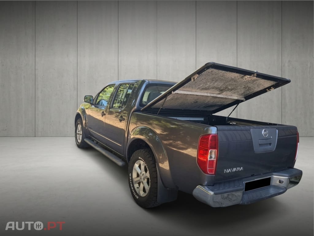 Nissan Navara 2.5 dCi CD SE AT 4WD