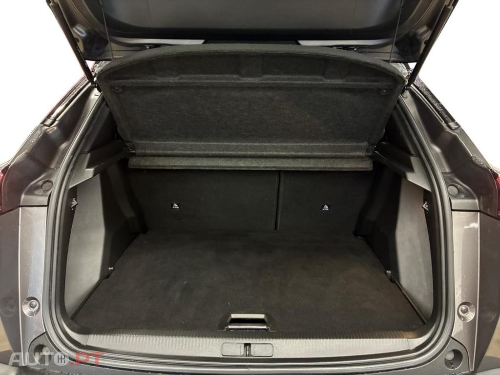 Peugeot 2008 1.2 PureTech GT EAT8