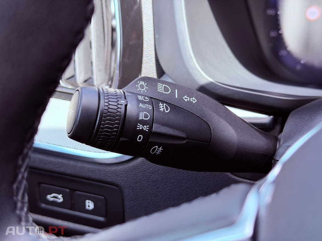 Volvo XC60 2.0 T6 PHEV Black Edition AWD