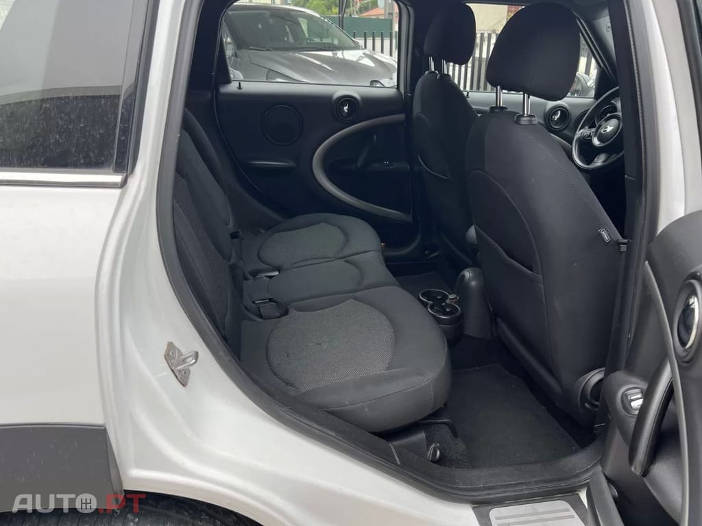 MINI Countryman One D
