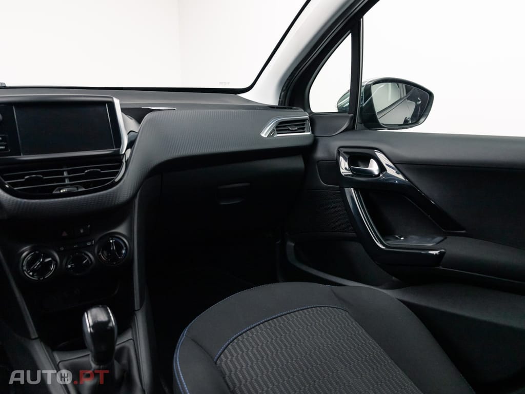 Peugeot 208 1.2 PureTech Allure